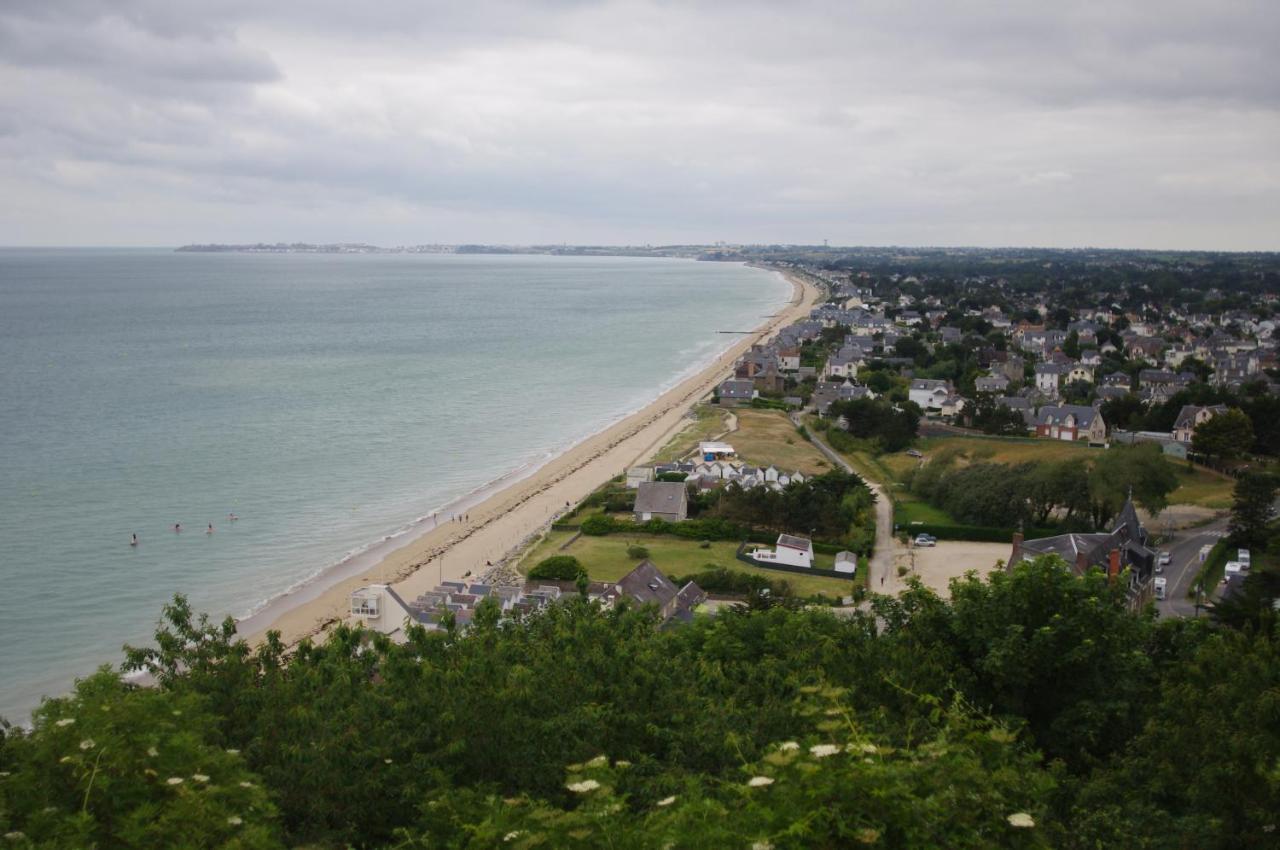 Charmante Maison De Pecheur En Baie Du Mont Saint Michel Genêts المظهر الخارجي الصورة